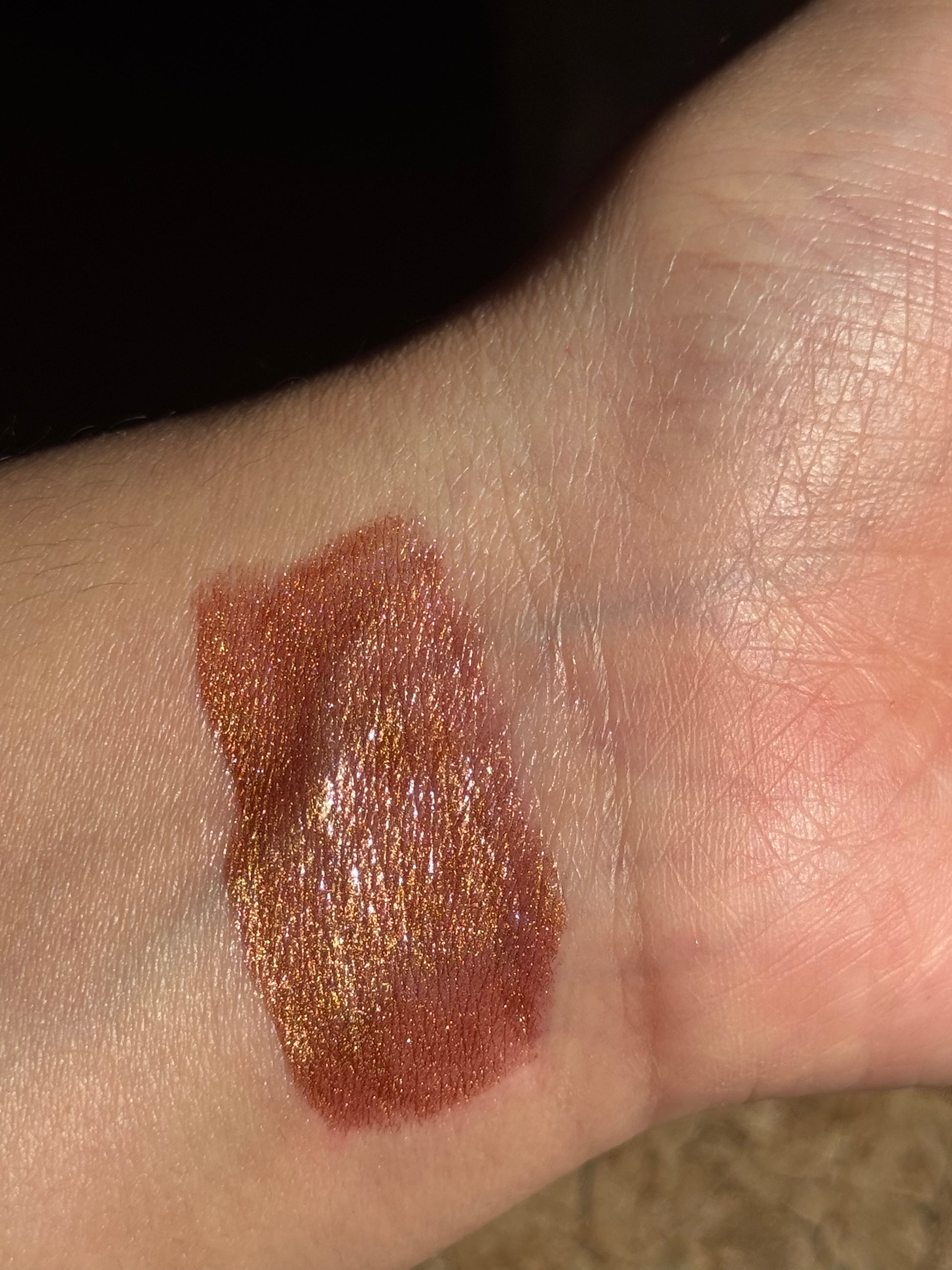 Golden Hour Lip Gloss 10ml - Radiant Shine for Luscious Lips Scent (vanilla) - Riy Cosmetics