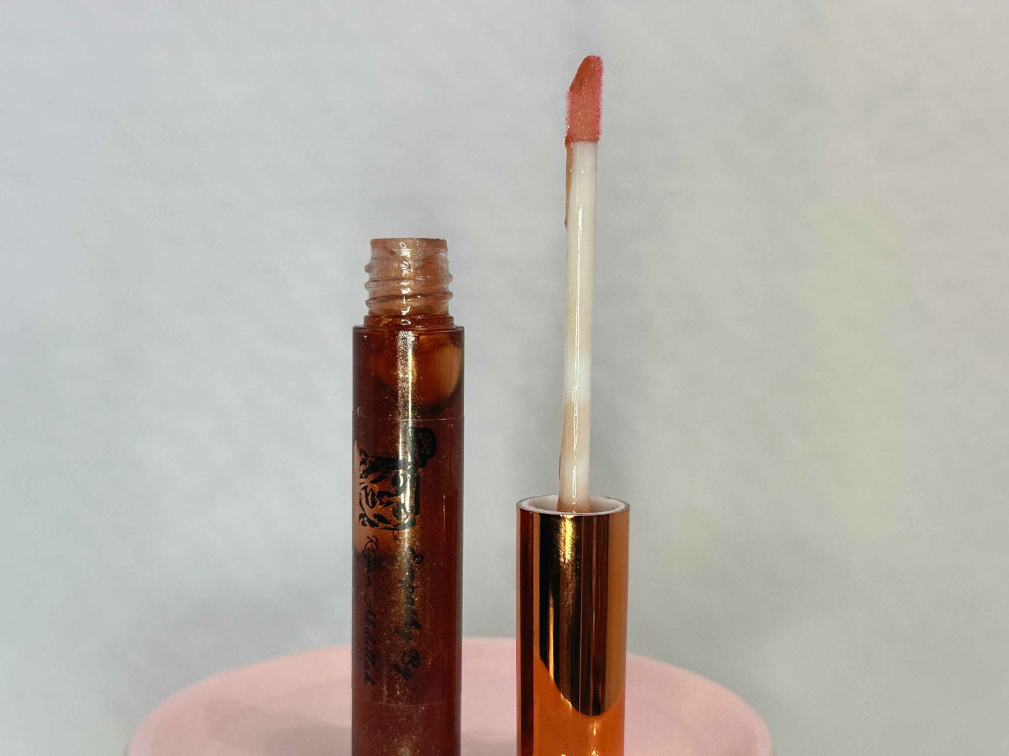 Empathy Lipgloss - 10mL Hydrating Formula for Shiny, Glossy Lips - Riy Cosmetics
