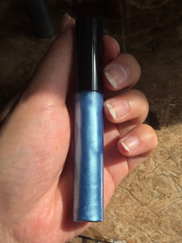 Blue Moon Lip Gloss 10 ml – Hydrating High-Shine Finish Scent (Raspberry) - Riy Cosmetics