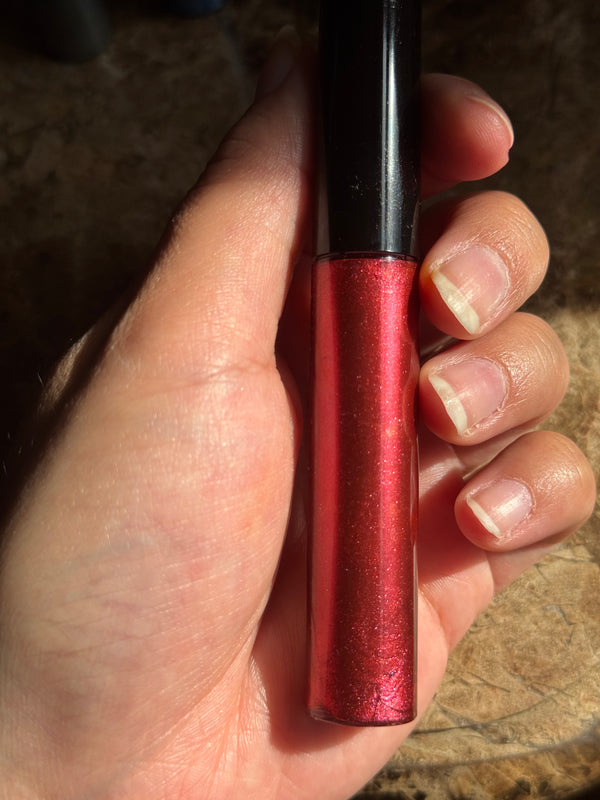 Cherry Drip Lipgloss 10 ml - Vivid Shine & Hydration for Luscious Lips Scent (cherry) - Riy Cosmetics