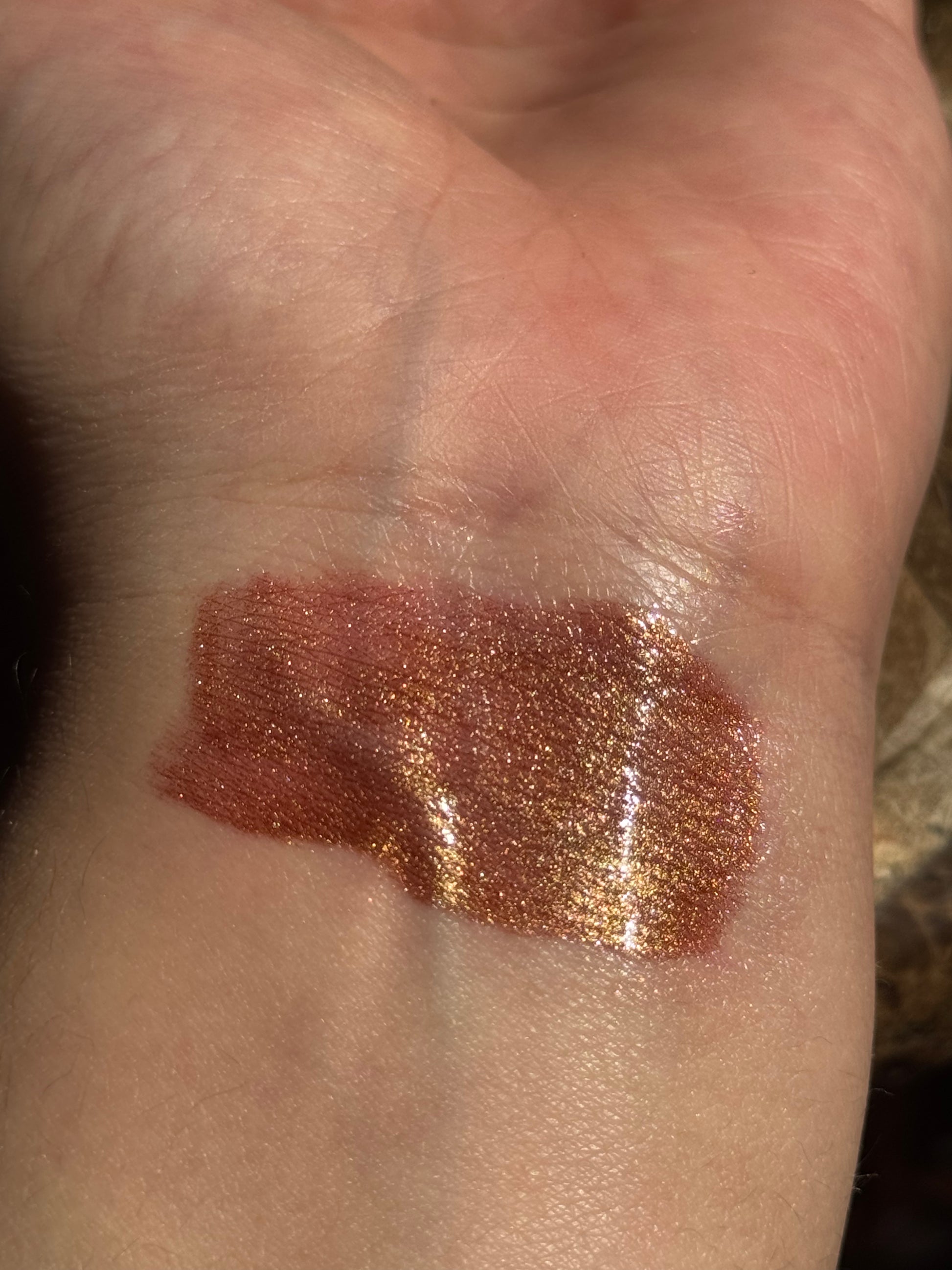 Golden Hour Lip Gloss 10ml - Radiant Shine for Luscious Lips Scent (vanilla) - Riy Cosmetics