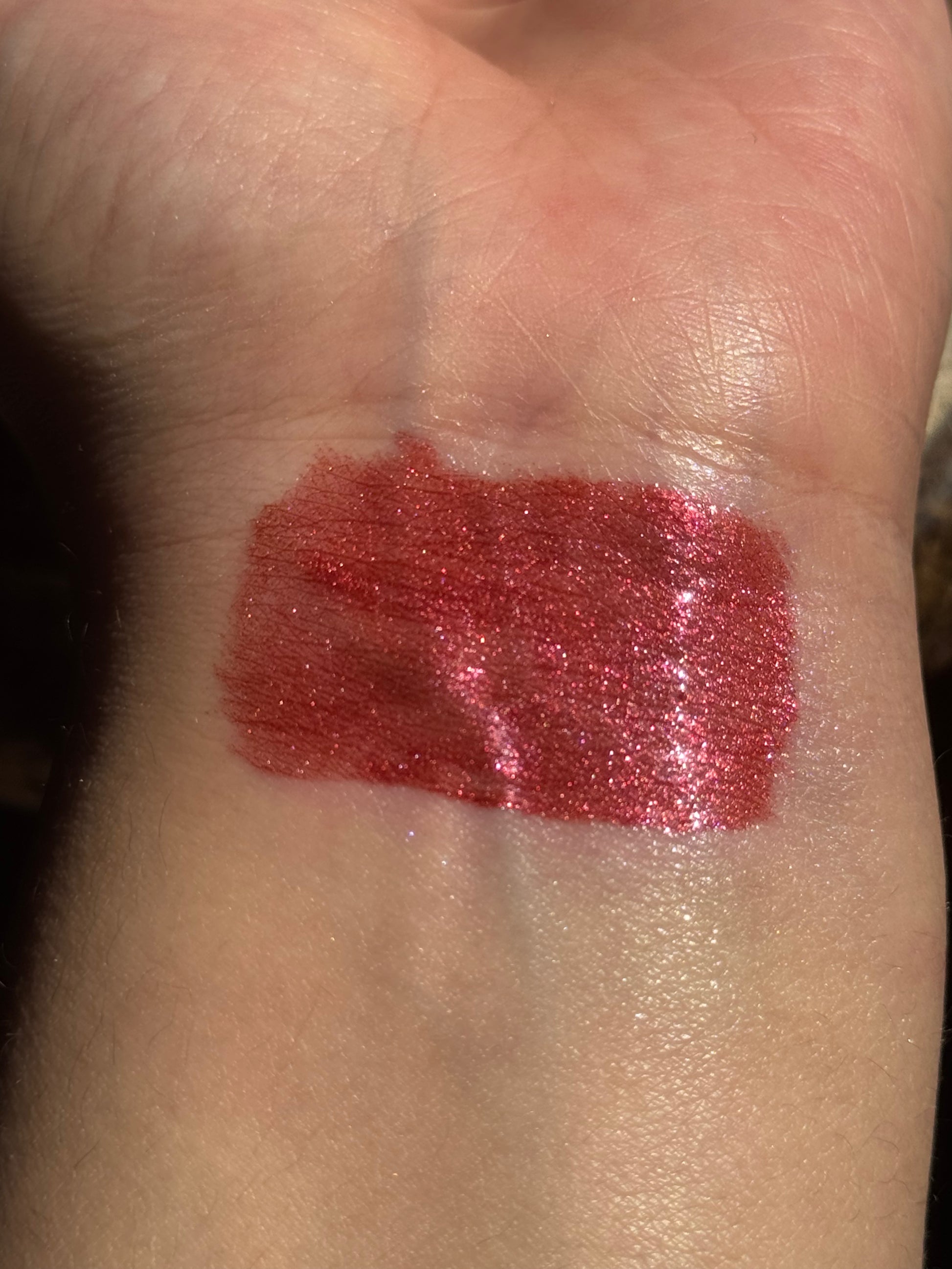 Cherry Drip Lipgloss 10 ml - Vivid Shine & Hydration for Luscious Lips Scent (cherry) - Riy Cosmetics