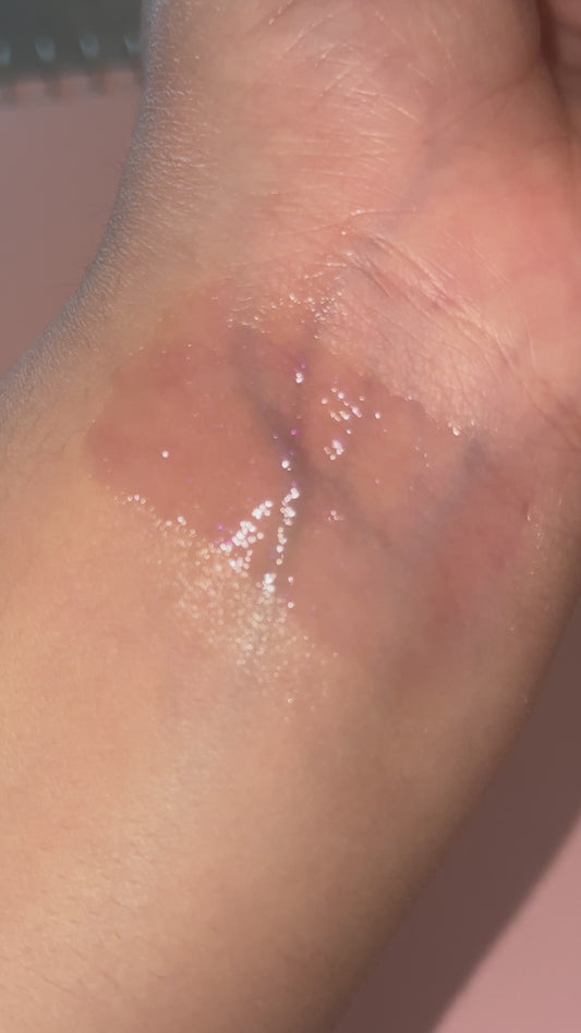 Confidence Lip Gloss (10 mL) - Enhance Your Shine and Boost Your Confidence